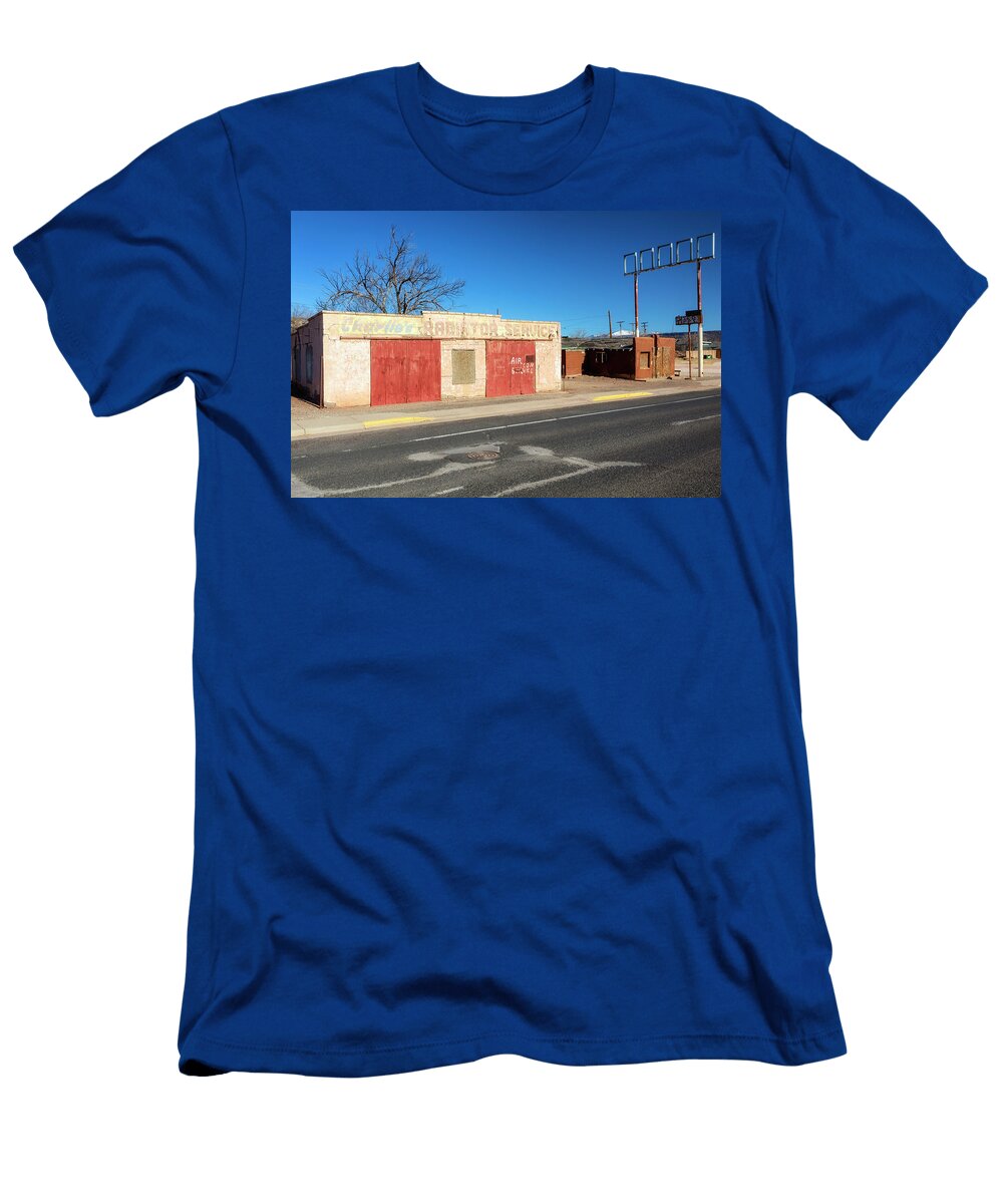 Route 66 Charlies Radiator Service Grants Nm Susan Rissi Tregoning T-Shirt