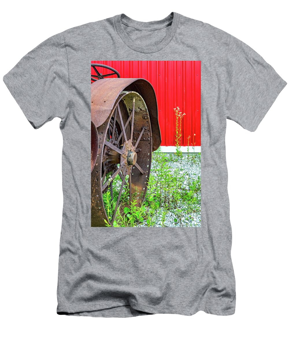 Rustology the Aesthetics of Rusty Line and Form Steve Harrington T-Shirt