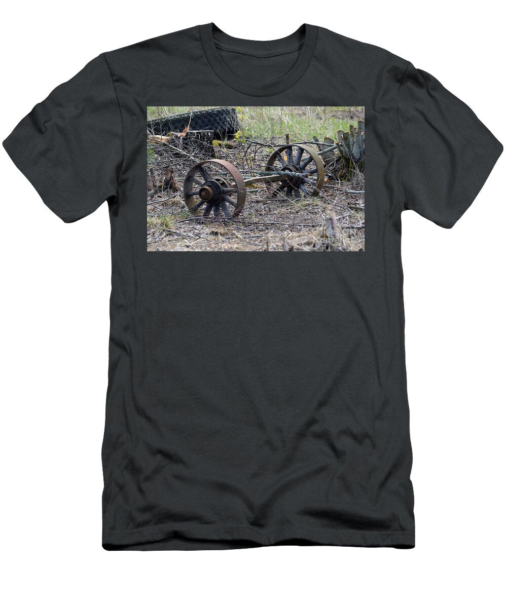 Rusty Wheels 1 Esko Lindell T-Shirt