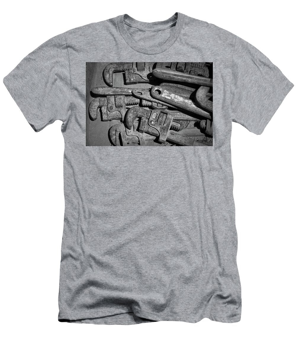 Rusty Wrenches Bw Dave Gordon T-Shirt