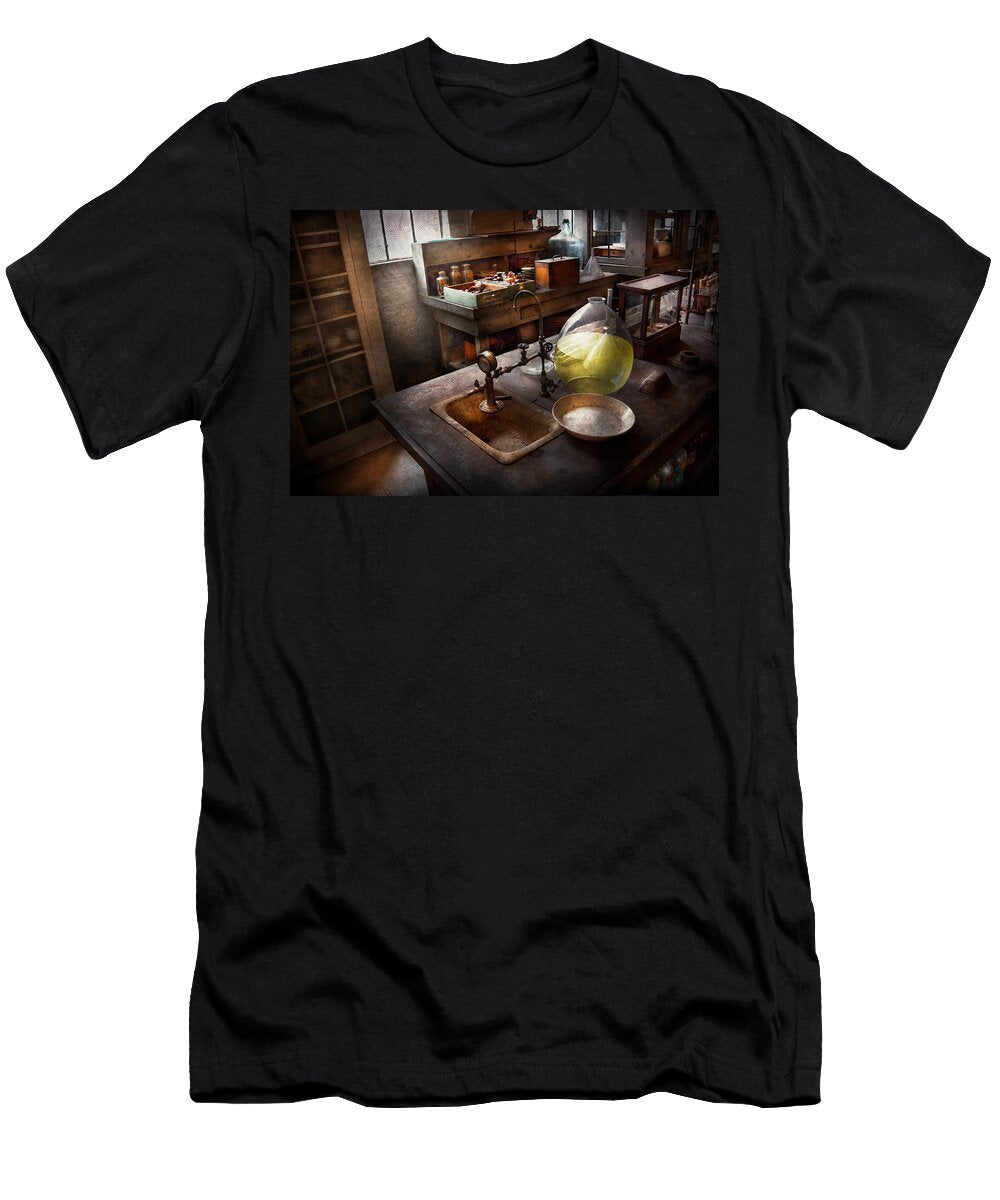 Science Chemist Scientific Discoveries Mike Savad T-Shirt