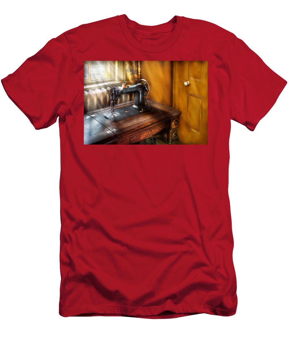 Sewing Machine the Sewing Machine Mike Savad T-Shirt