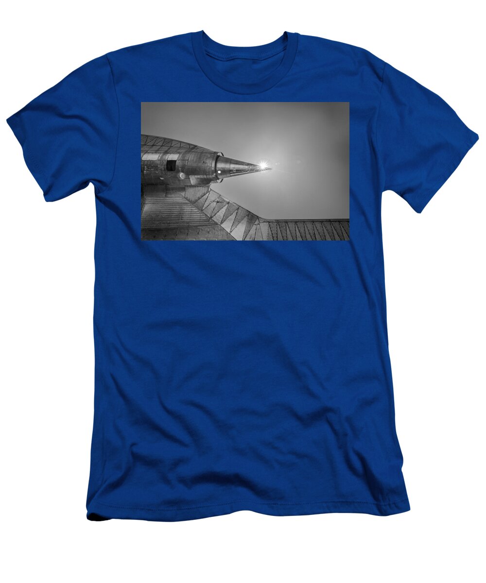 Sharp and Fast Avenger Ii Black and White Scott Campbell T-Shirt