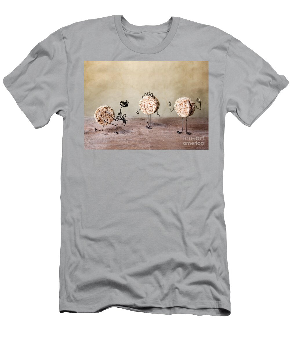 Simple Things 05 Nailia Schwarz T-Shirt