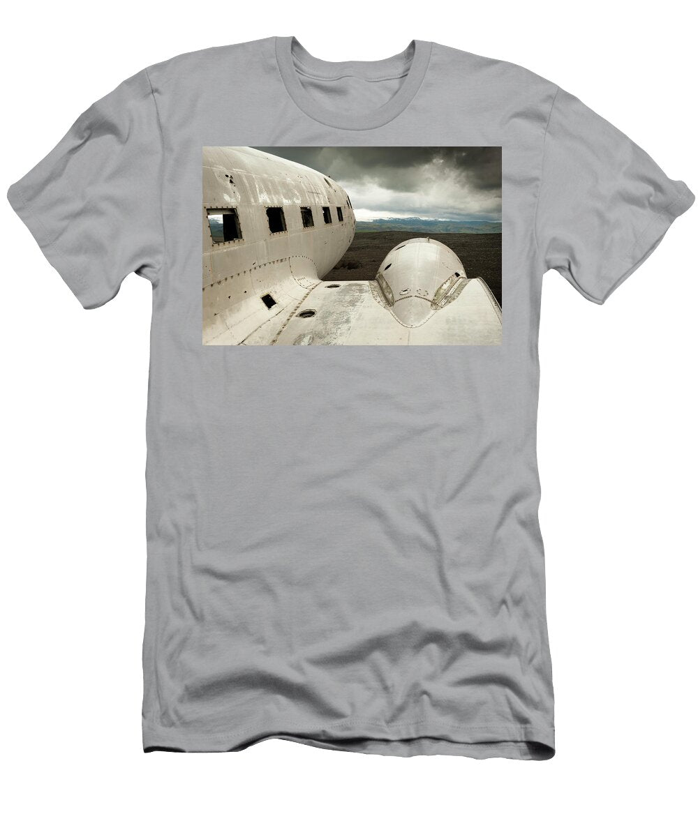 Solheimasandur US Navy Plane Wreck Rubens Alarcon T-Shirt