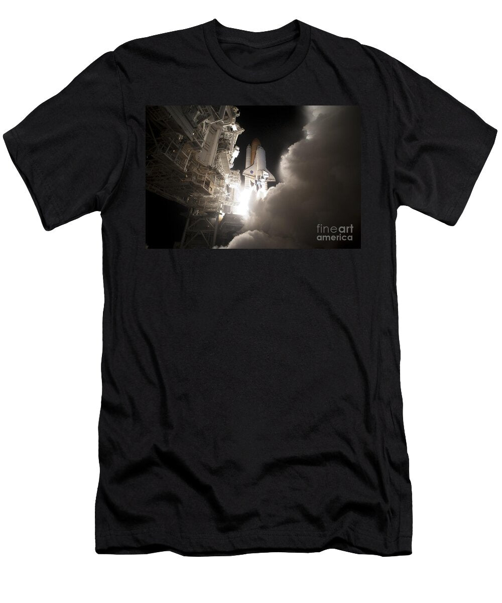 Space Shuttle Discovery Lifts Off Nasatony Gray Tom Farrar T-Shirt