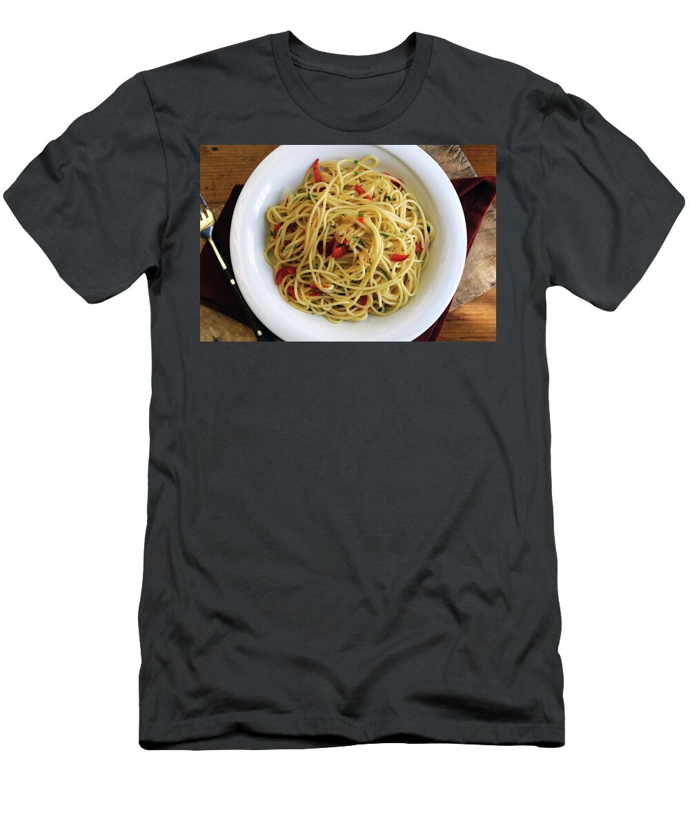 Spaghetti Aglio Olio E Peperoncino Spaghetti with Garlic Oil and Chilli Peppers Mario Matassa T-Shirt