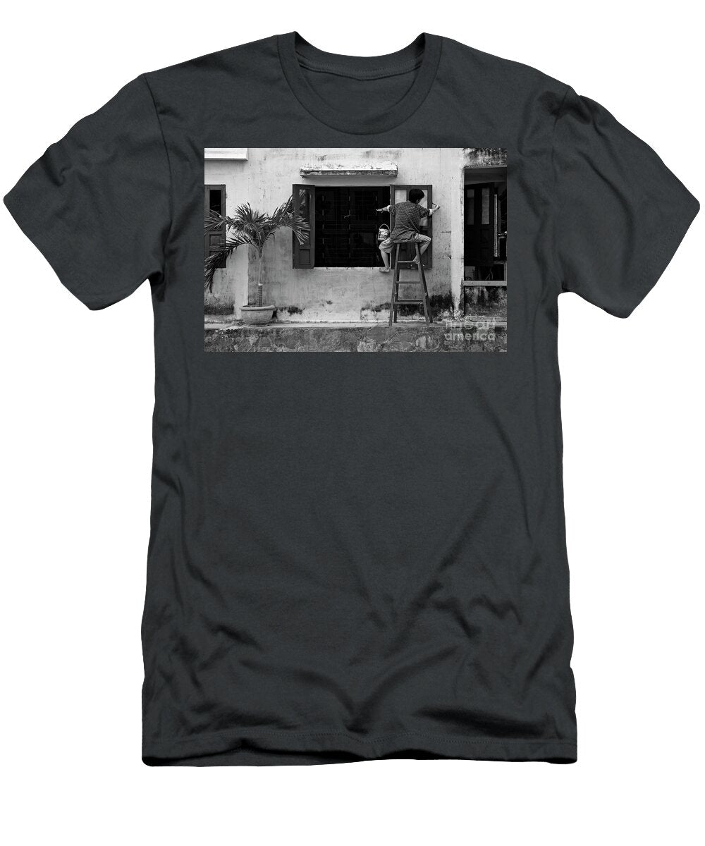 Spider Man Lands in Vietnam Craig Lovell T-Shirt