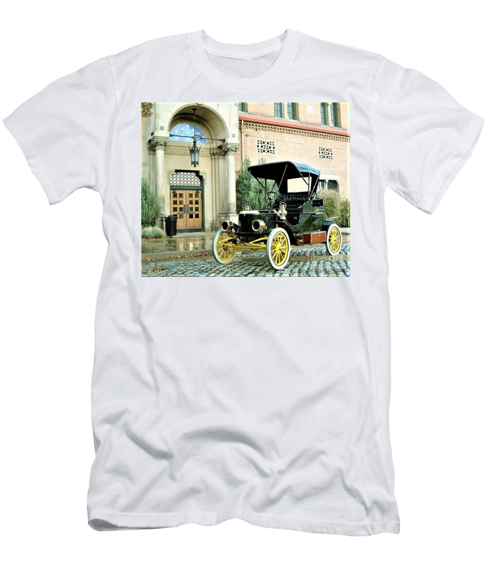 Stanley Steamer 1907 Model Ex 3595 Kenneth B Foster T-Shirt