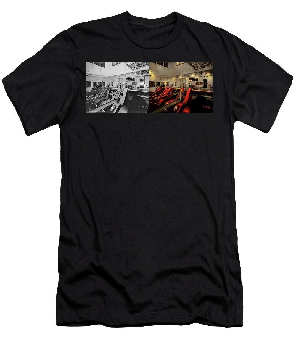 Steampunk Man the Controls 1908 Side By Side Mike Savad T-Shirt