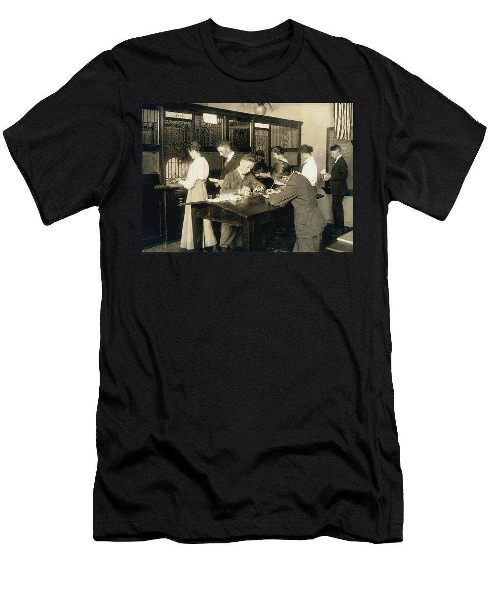 Students Learn About Money Underwood Archives T-Shirt