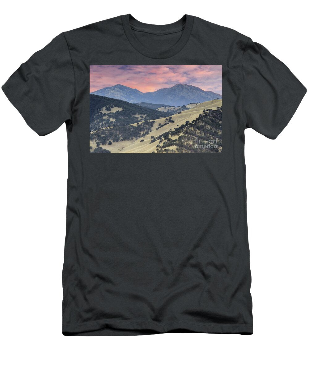 Sunset Over Mt Diablo Via Round Valley Regional Preserve Yuval Helfman T-Shirt