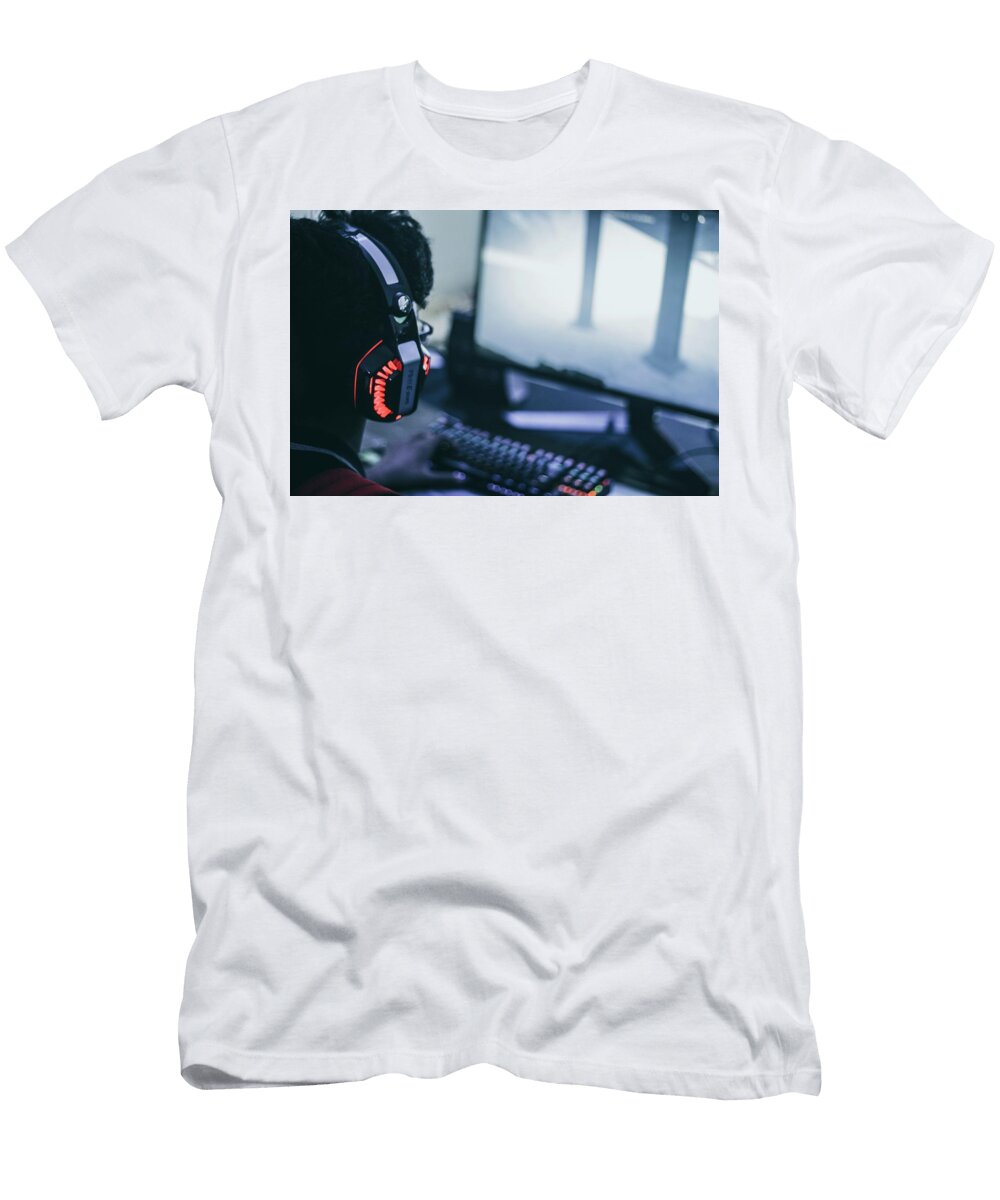 Synthwave Gamer Madness 14 Frank Designs T-Shirt