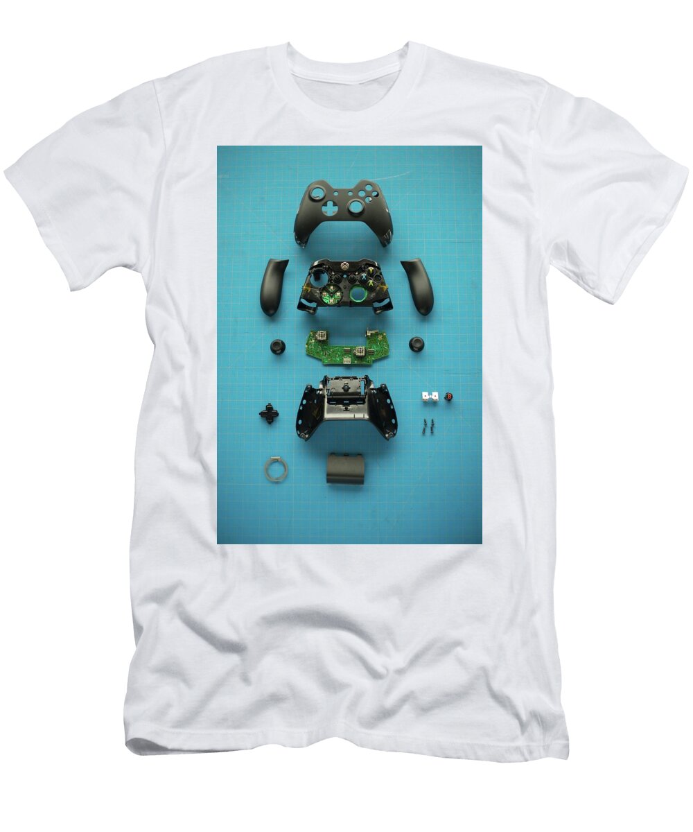 Synthwave Gamer Madness 31 Frank Designs T-Shirt