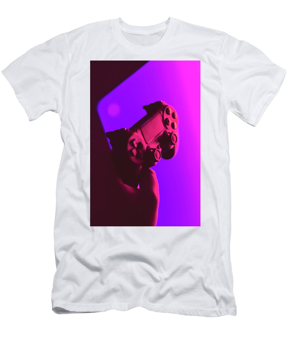 Synthwave Gamer Madness 9 Frank Designs T-Shirt