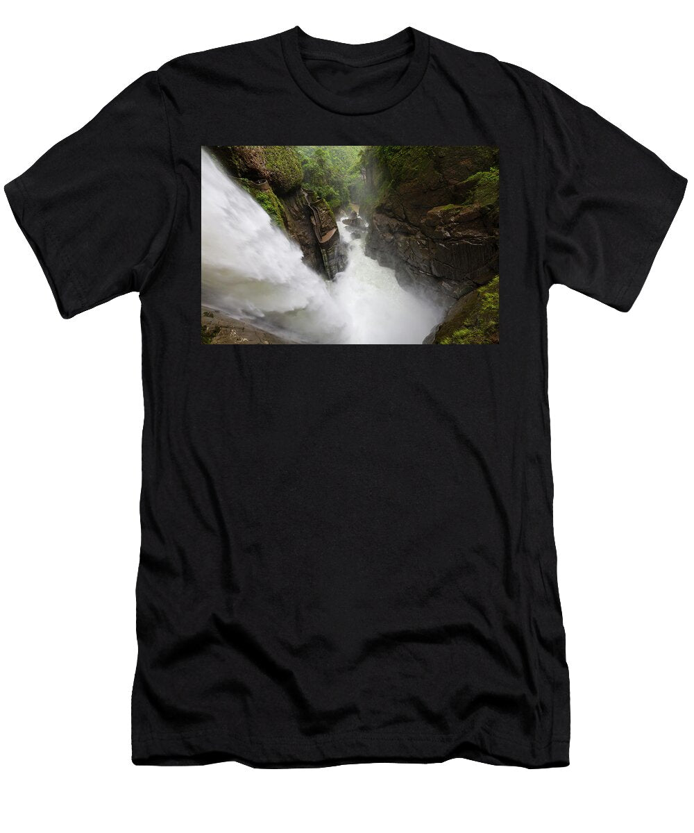 The 80m High Waterfall Pailn Del Diablo Devil39s Gorge in Baos Ecuador Nicola Lederer T-Shirt