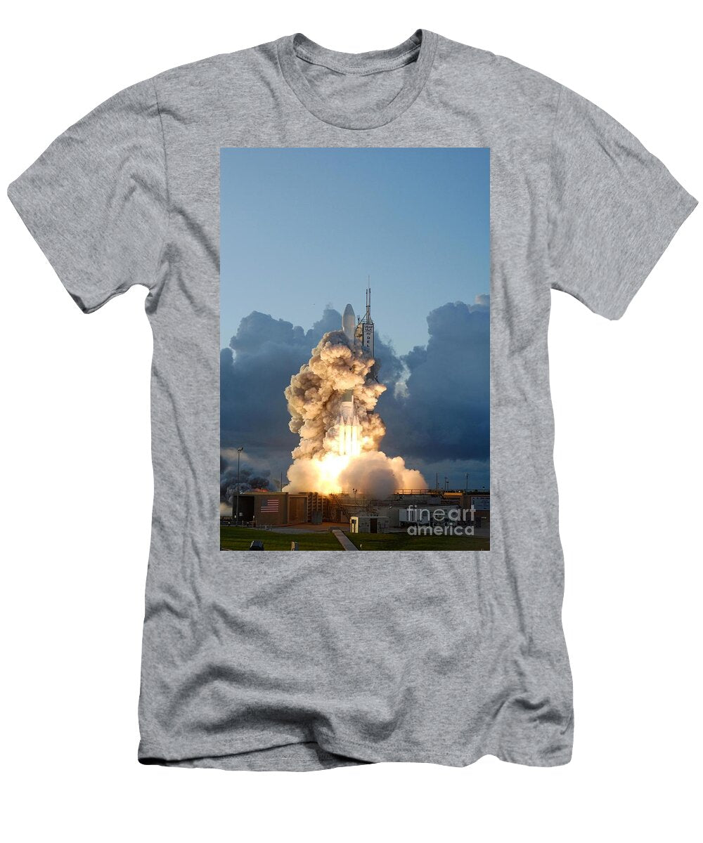 The Dawn Spacecraft Nasascience Source T-Shirt