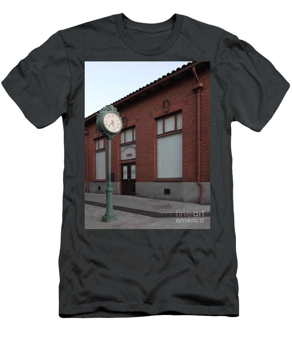 The Old Bankers Building 5d18429 Wingsdomain Art and Photography T-Shirt
