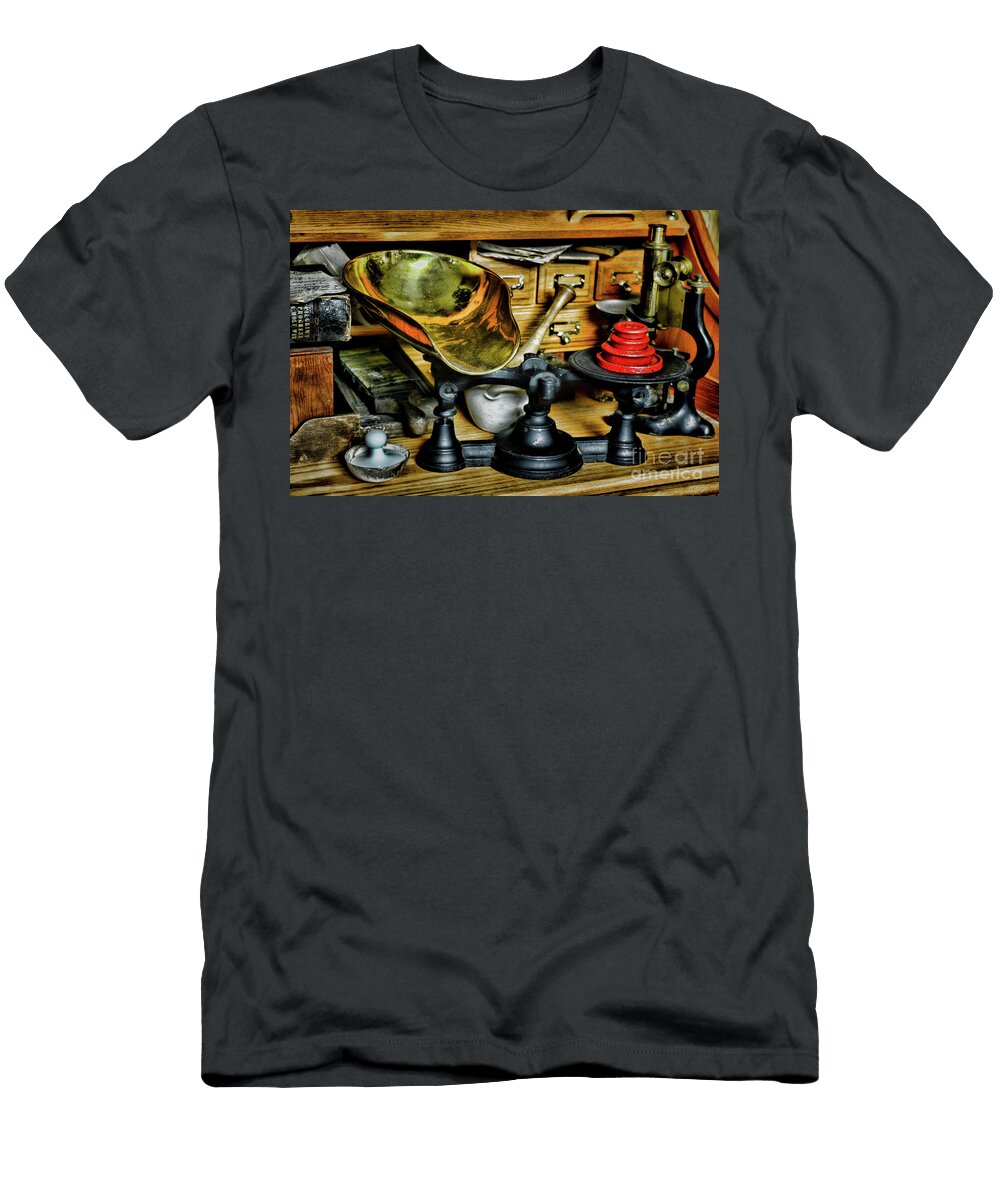 The Pharmacist Has Many Tools Paul Ward T-Shirt