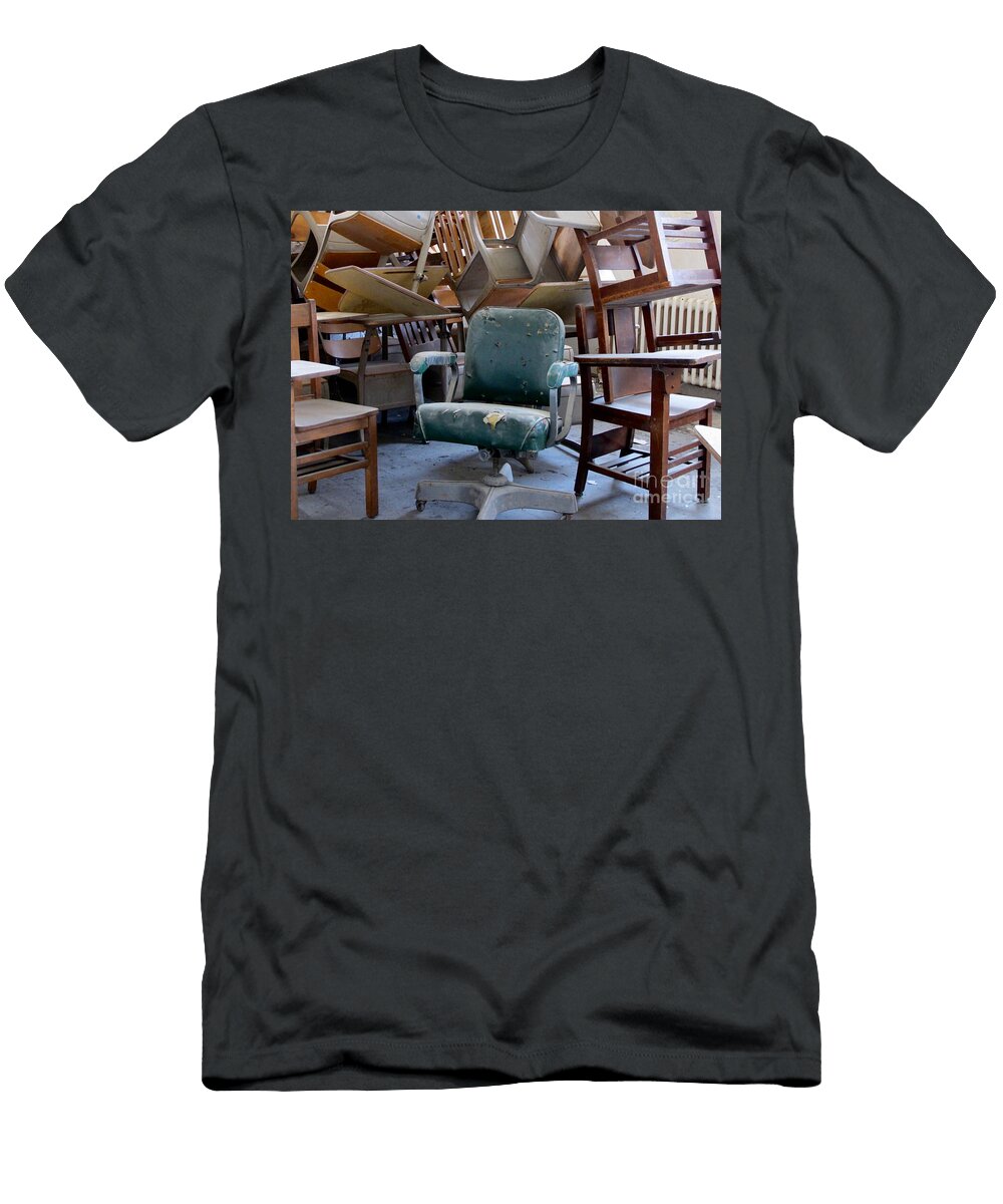 The Teachers Chair Shirley Stevenson Wallis T-Shirt