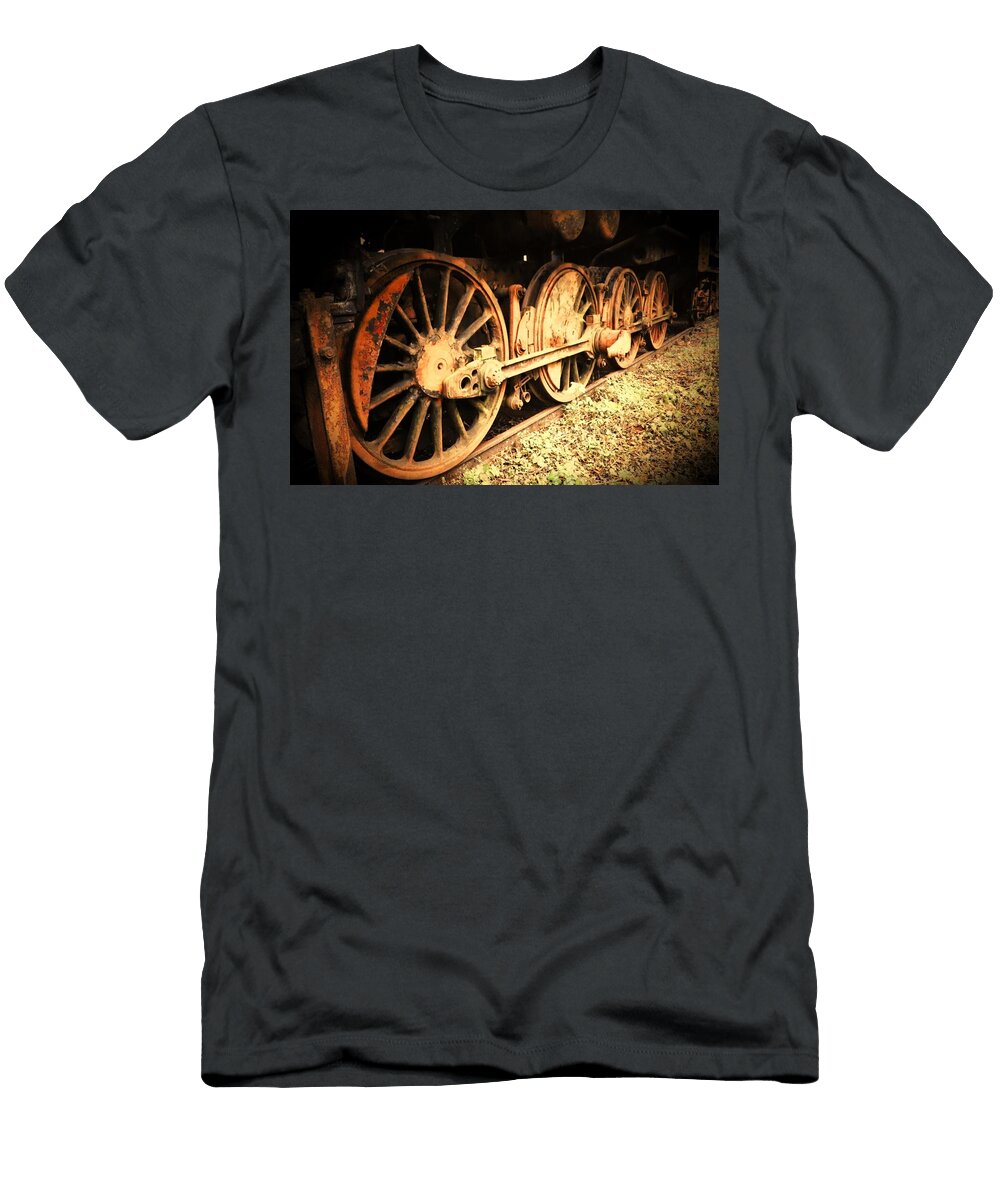 The Wheels on the Train Go Round and Round Elizabeth Pennington T-Shirt