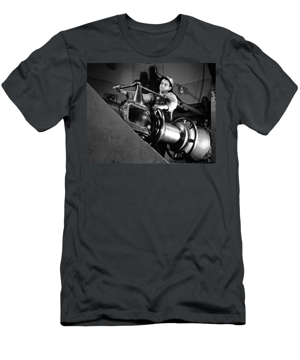 Tightening a Nut At Watts Bar Dam in Tennessee 1942 Mountain Dreams T-Shirt