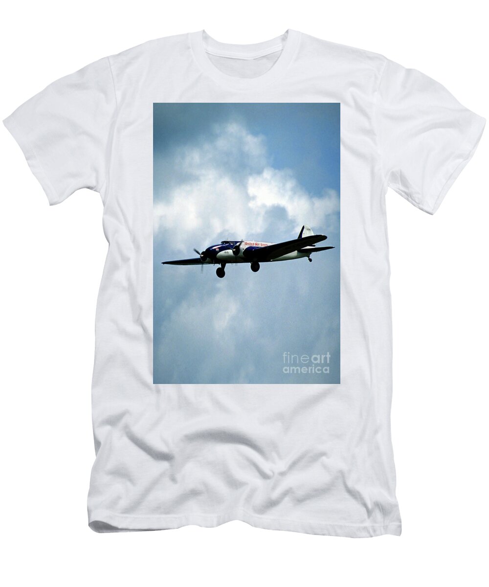 United Airlines Ual Tail Number Nc13347 Boeing 247d Wernher Krutein T-Shirt
