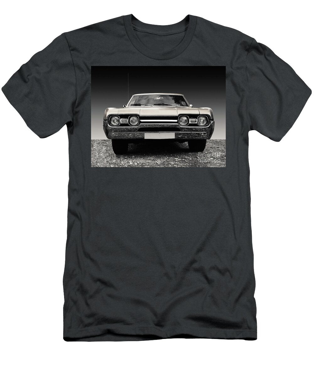 US American Classic Car 1967 Cutlass Supreme Sports Coupe Beate Gube T-Shirt