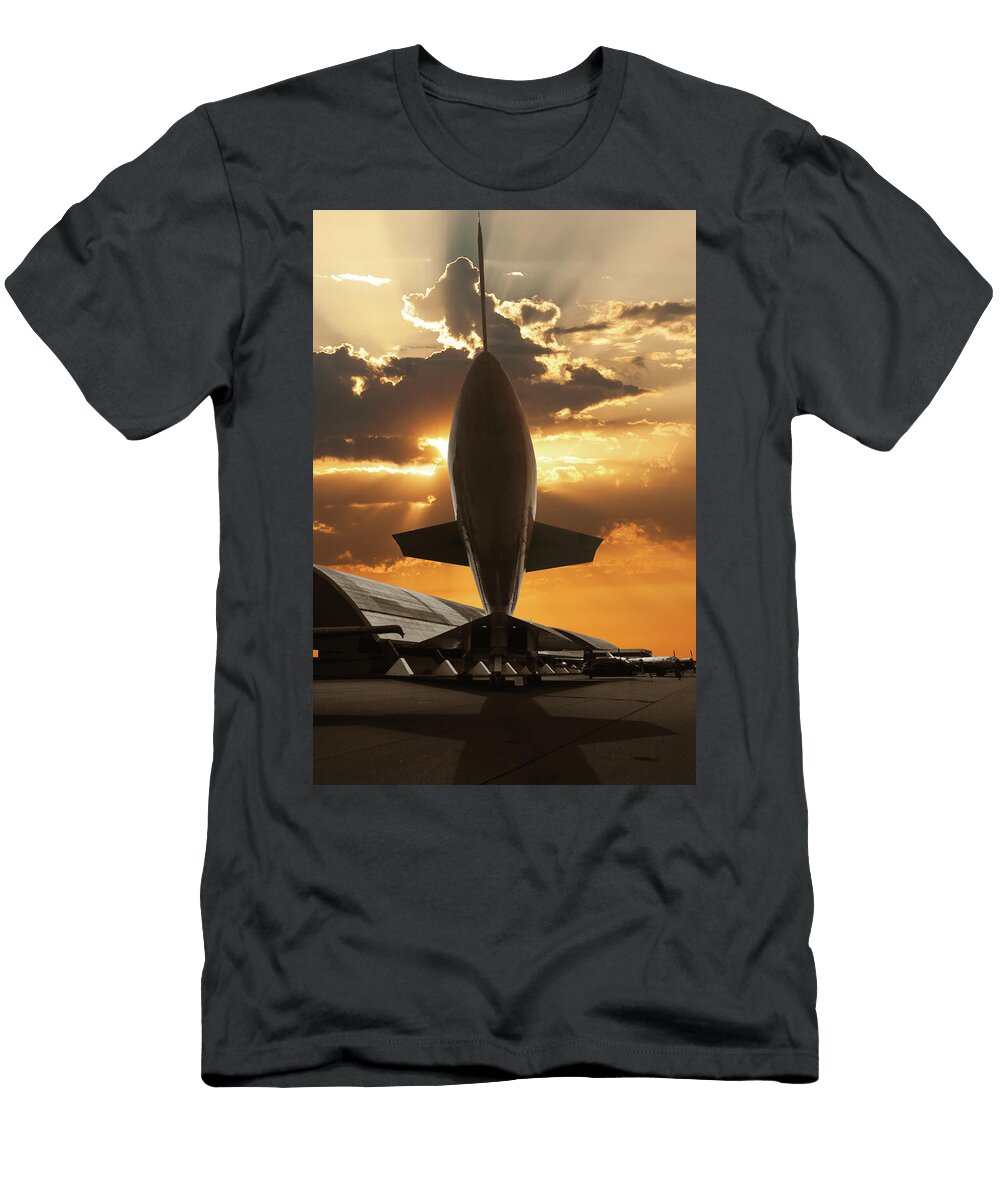 Usaf North American Xb 70 Valkyrie Erik Simonsen T-Shirt