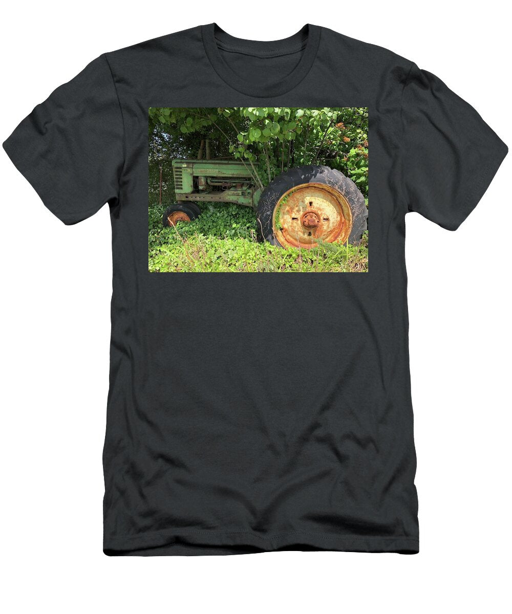 Vintage John Deere Tractor Betsy Cullen T-Shirt