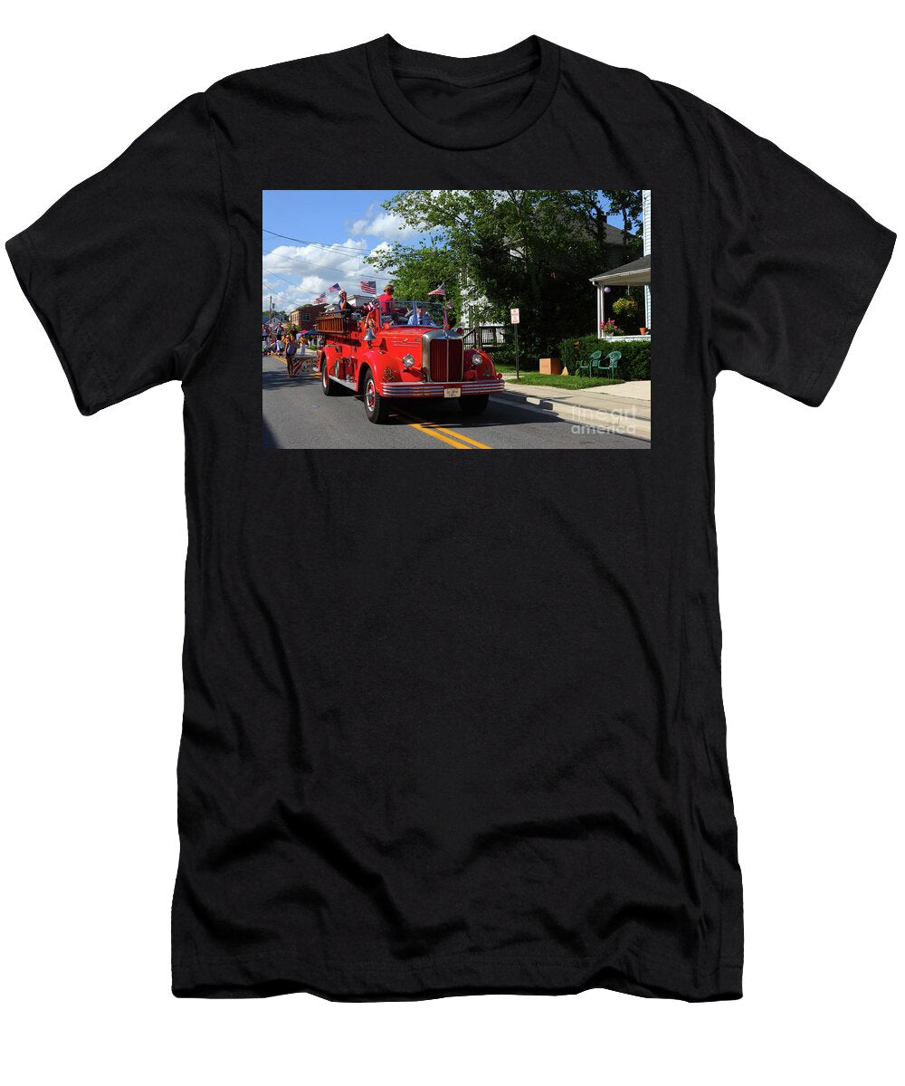 Vintage Mack Fire Truck At Independence Day Parade Catonsville James Brunker T-Shirt