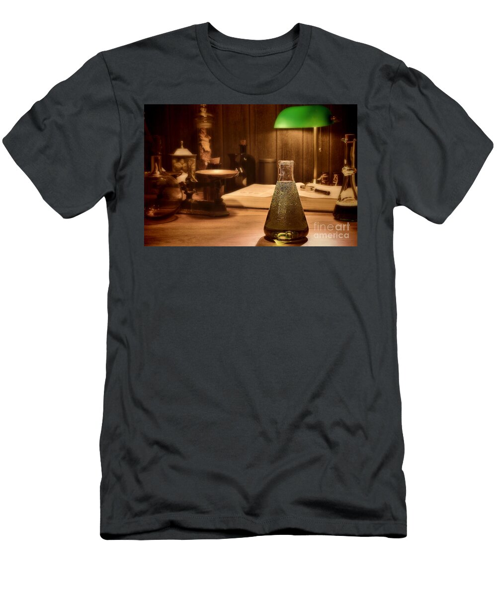 Vintage Science Laboratory Olivier Le Queinec T-Shirt
