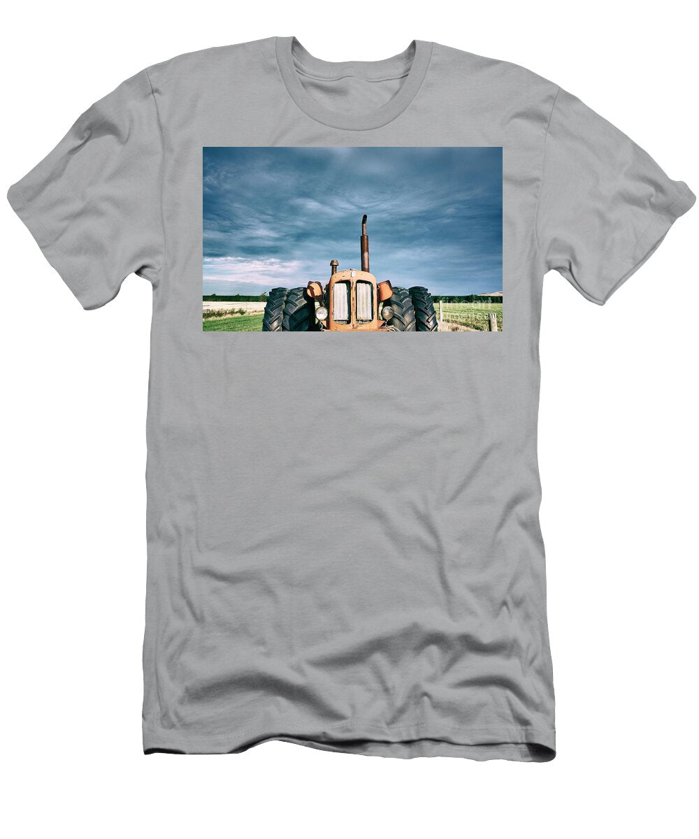 Vintage Tractors of New Zealand Iii Simon Bradfield T-Shirt