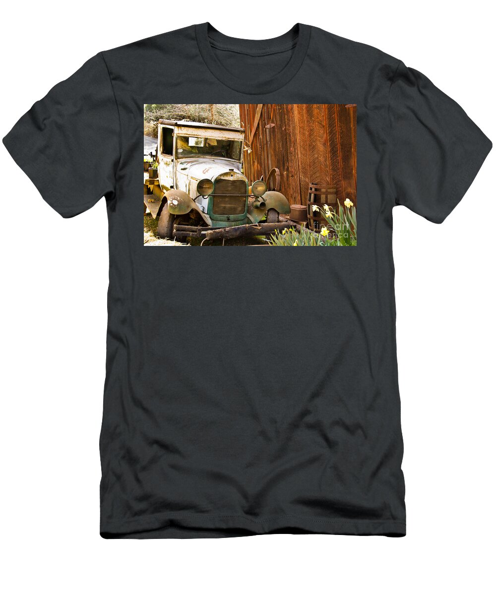 Vintage Truck Daffodil Hill Ava Peterson T-Shirt