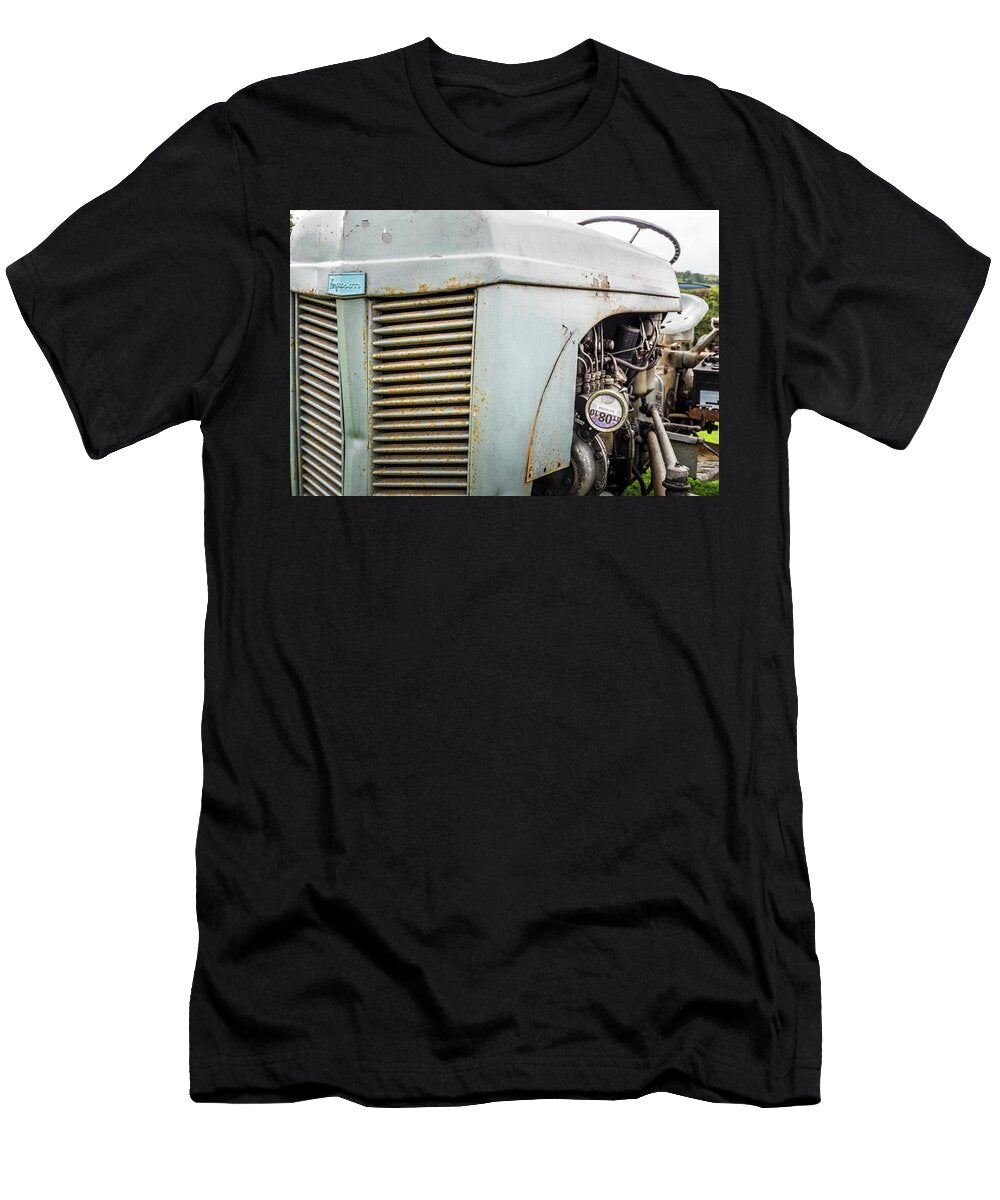 Well Worn Grey Ferguson Tractor Richard Nixon T-Shirt