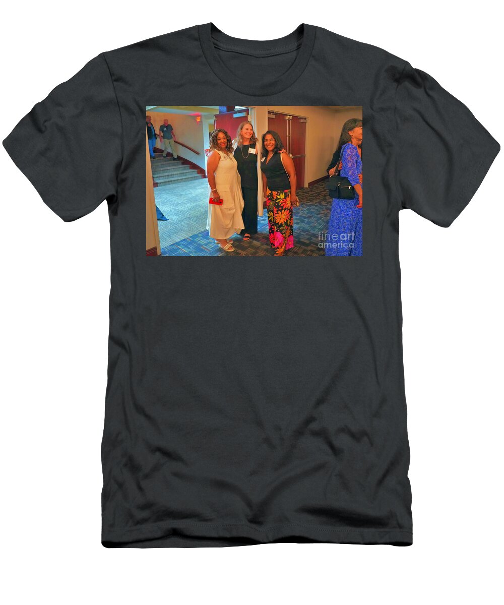 Wheights Reunion0305 Darius Xmitixmith T-Shirt